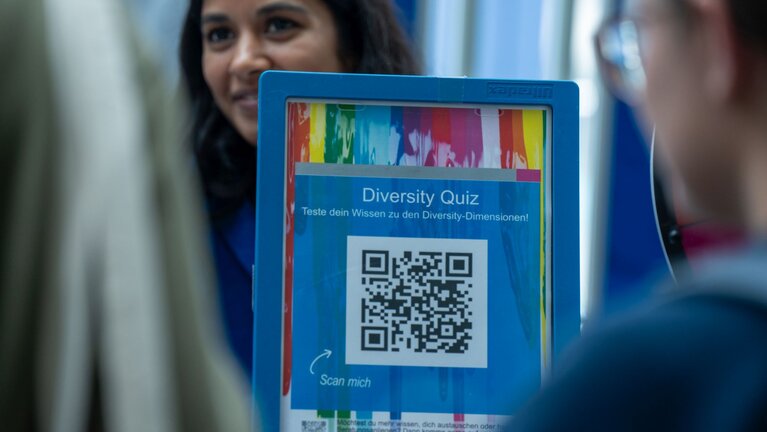 Projektstand mit Diversity-Quiz